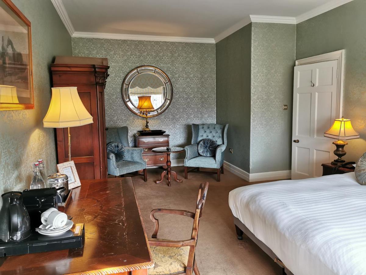 Waterford Castle Hotel & Golf Resort Ballinakill  Exteriör bild