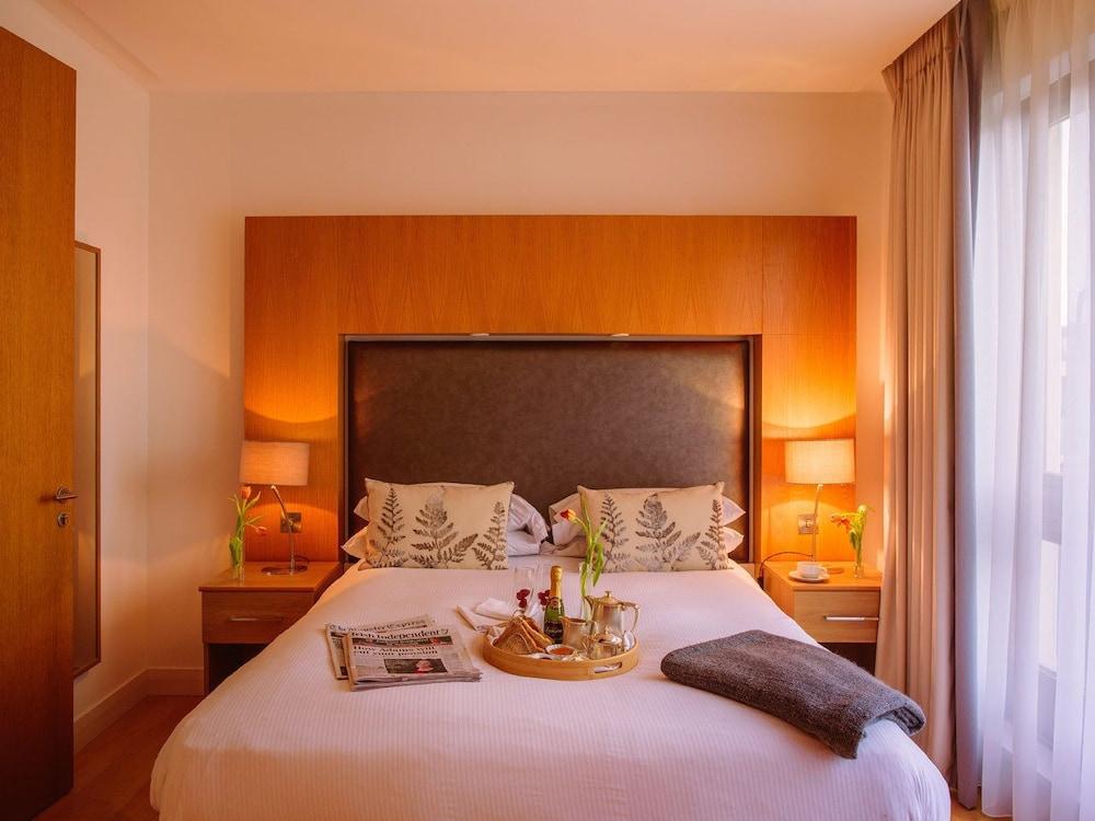 Waterford Castle Hotel & Golf Resort Ballinakill  Exteriör bild